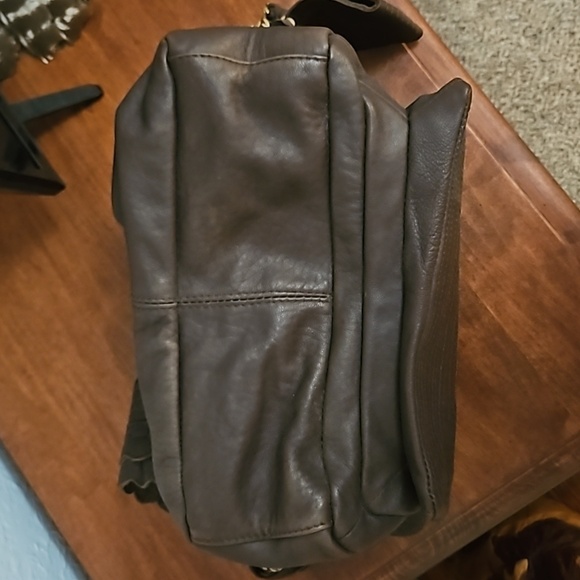 VTG VINCE CAMUTO 1980s Brown Scalloped Leather Bow Chain Coquette Shoulder Bag - Picture 13 of 14